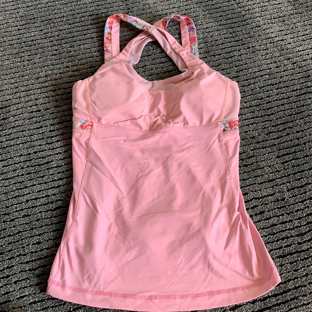 Lululemon pink workout top. Sz 6